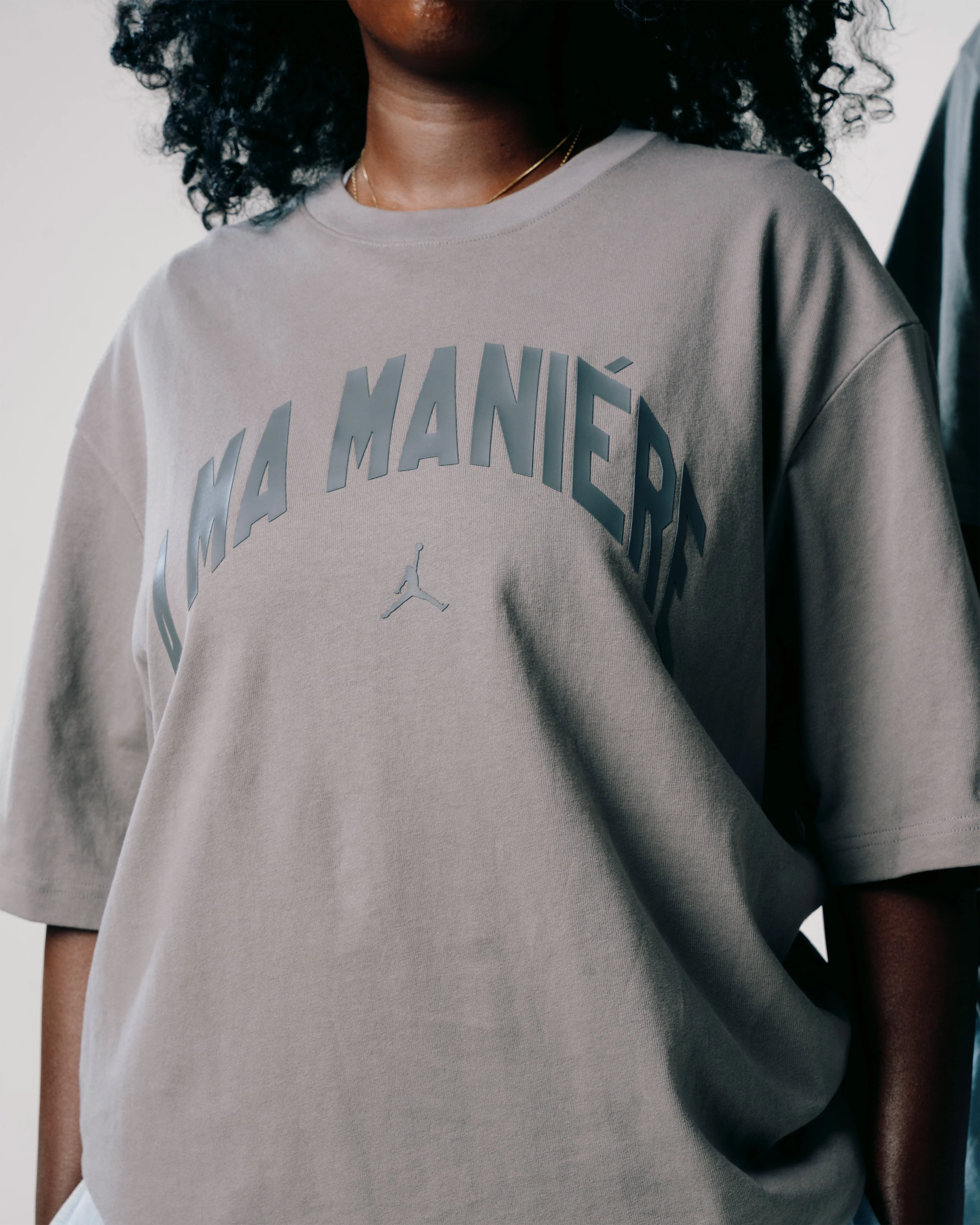 Ein A MA MANIÉRE T-Shirt