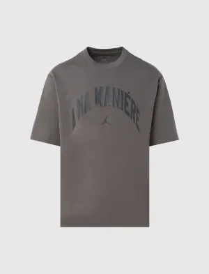Ein A MA MANIÉRE T-Shirt