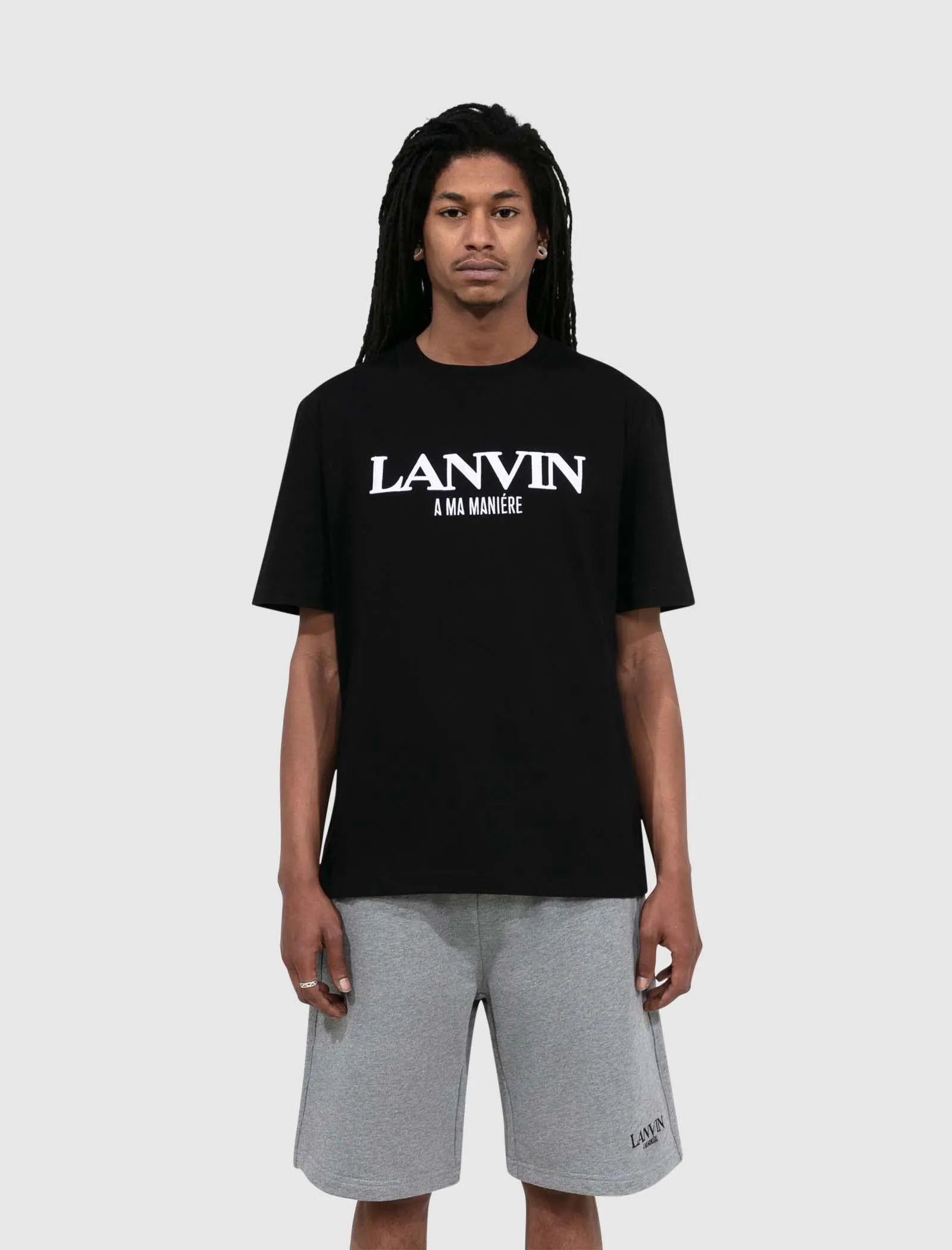 A MA MANIÉRE BESTICKTES T-SHIRT