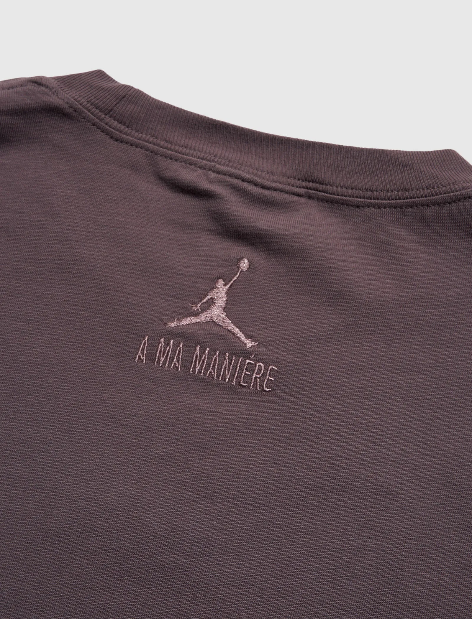 A MA MANIÉRE X JORDAN 365 ESSENTIALS KURZARMBER T-SHIRT