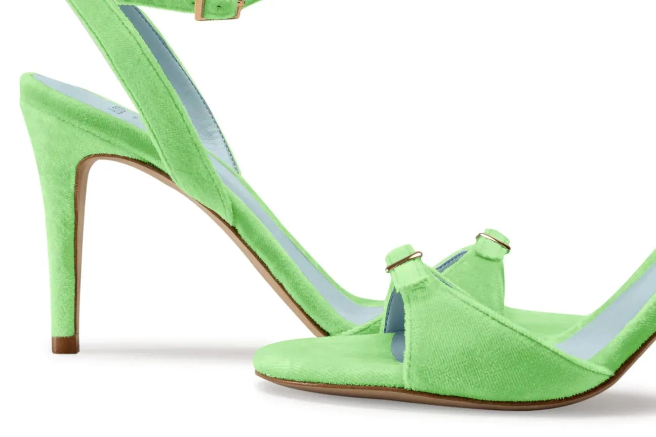 Anna Vegan Velvet Absatz-Sandalen | Kiwi-Grün