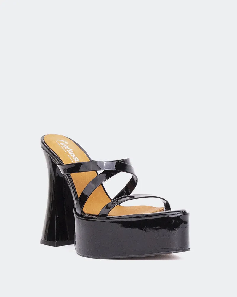 Attitude Lackleder in Schwarz