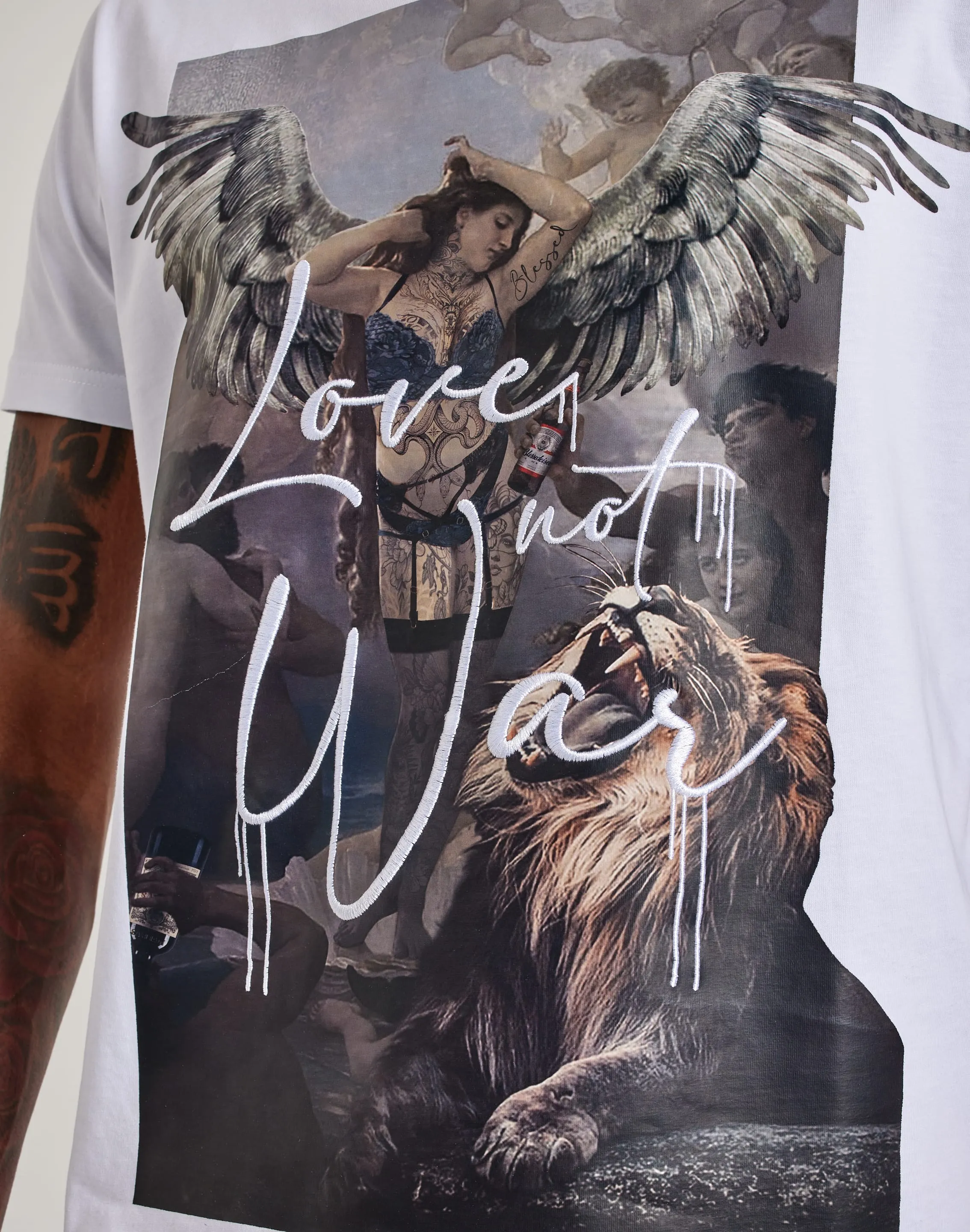 Gesegnetes UK Aphrodite Liebe statt Krieg T-Shirt