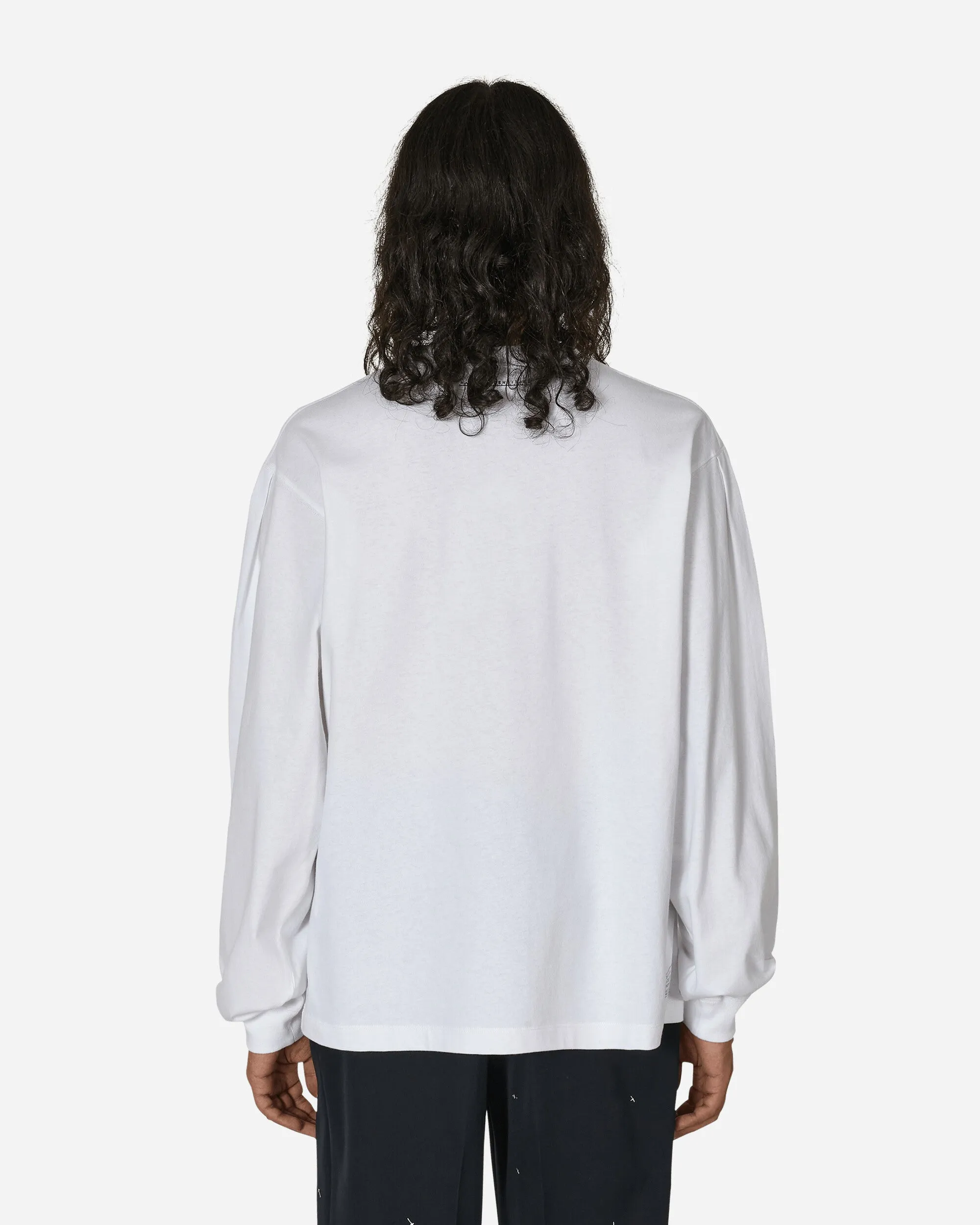 Langarm-T-Shirt mit Fliege in Weiß