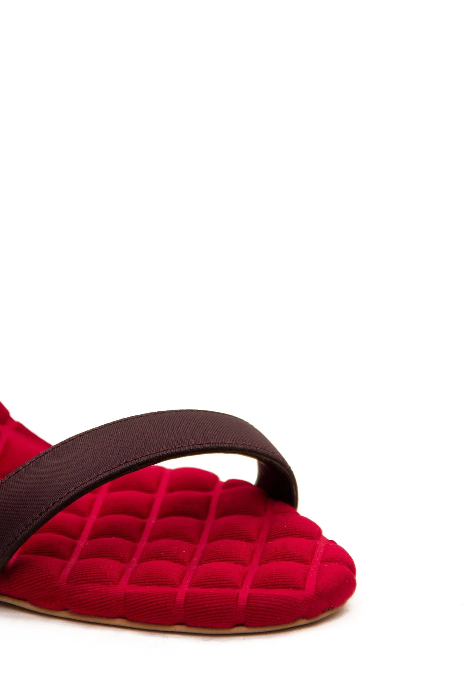 Claudia Vegan Satin High-Heeled Slingback Sandalen | Bordeaux