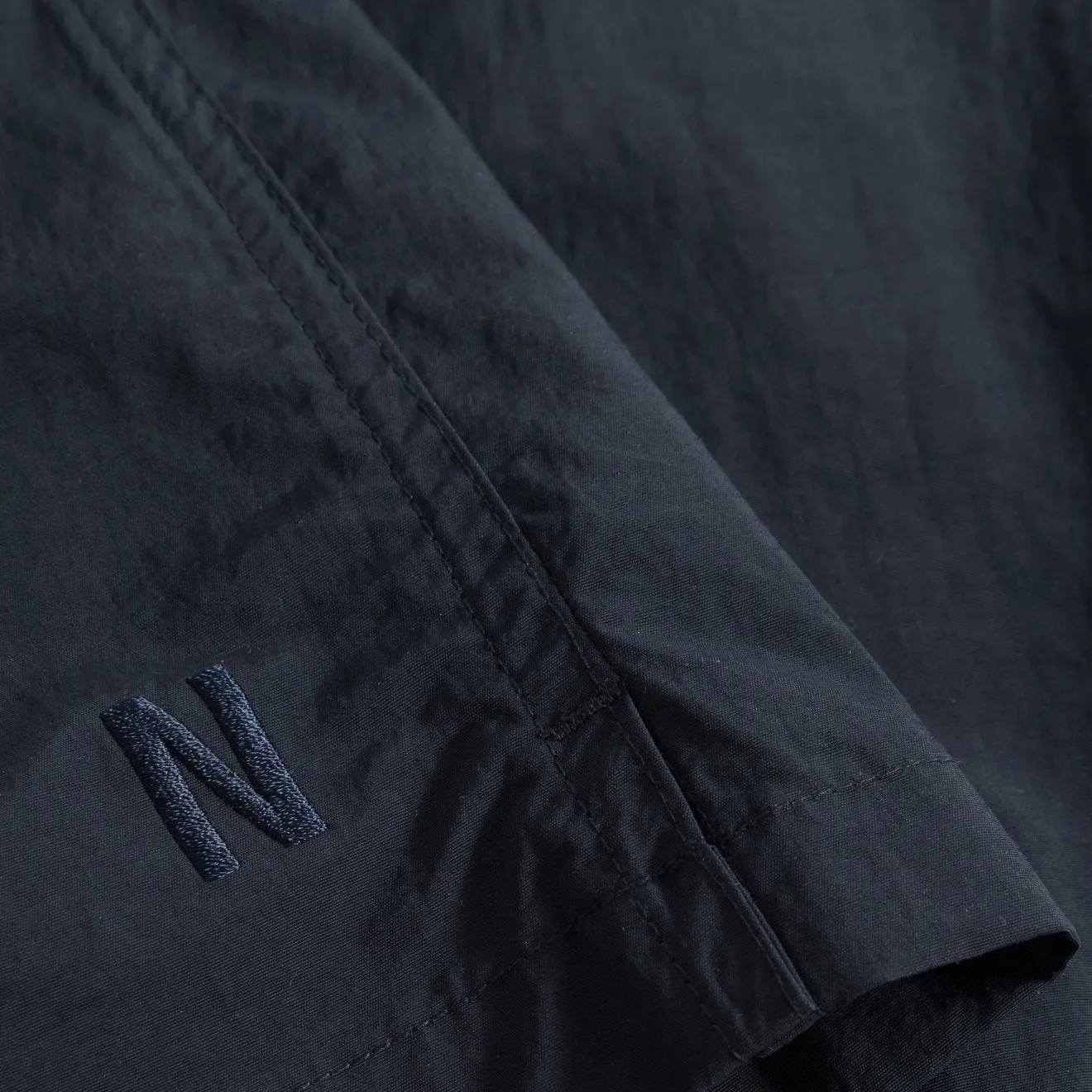 Bekleidung Norse Projects Herren Norse Projects Hauge Schwimmshorts aus recyceltem Nylon Dunkelblau