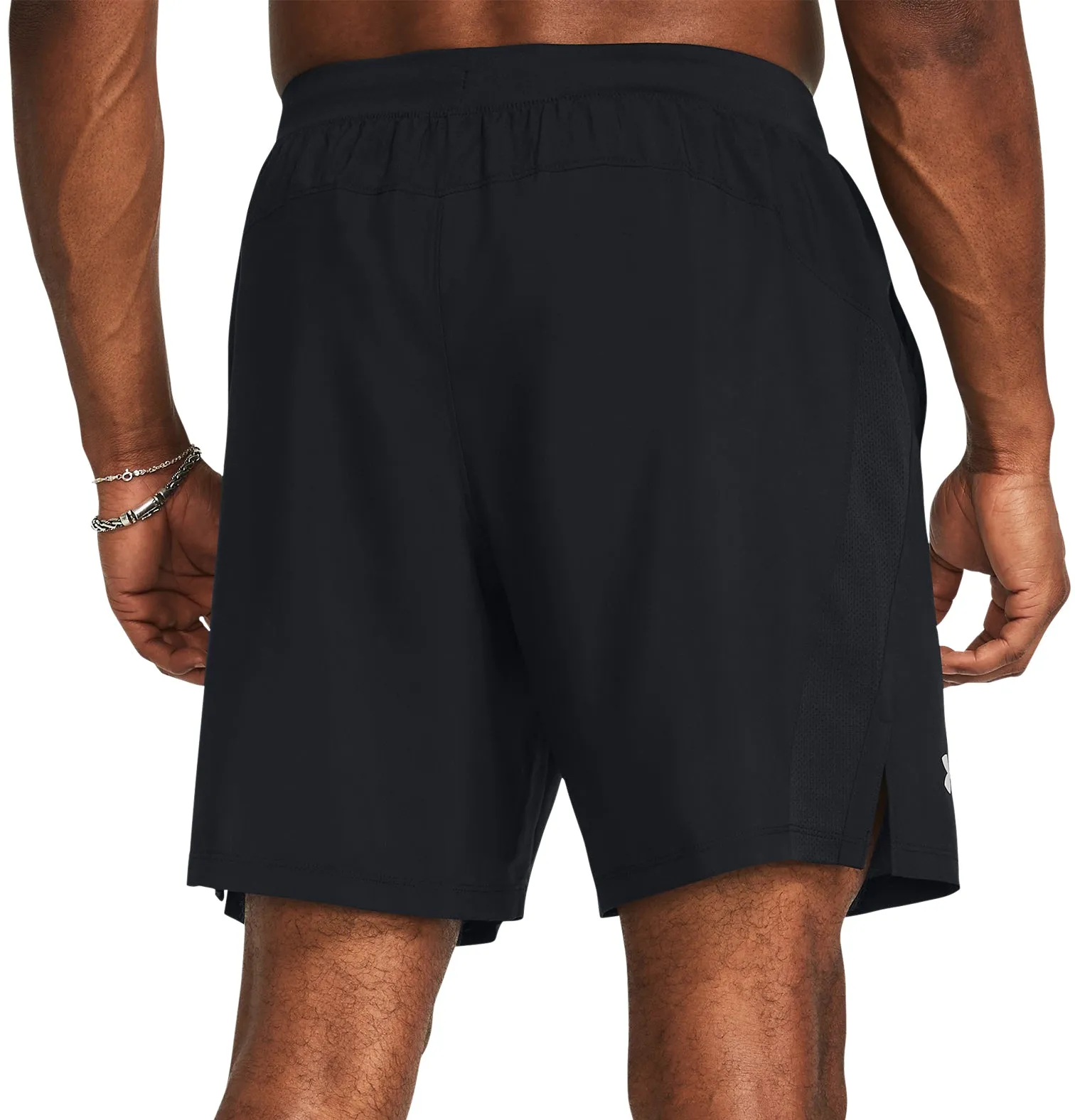 Bekleidung Under Armour Herren Under Armour Launch 7 Zoll Herren Laufshorts - Schwarz