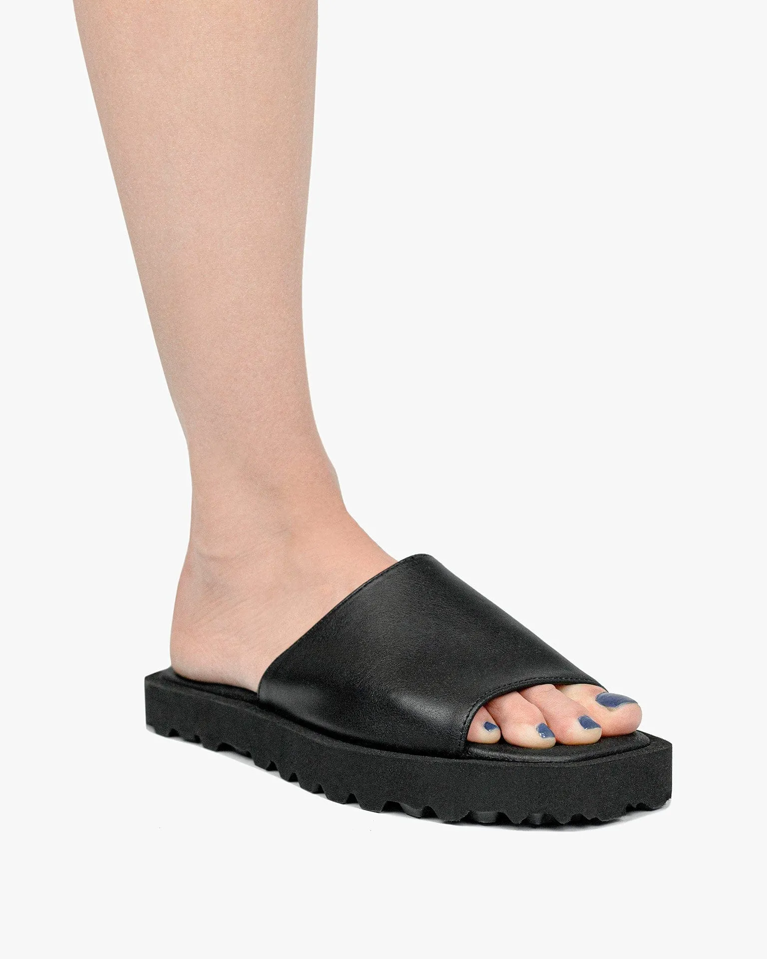 Desserto® Kaktus-Leder Vegane Flache Slides | Schwarz