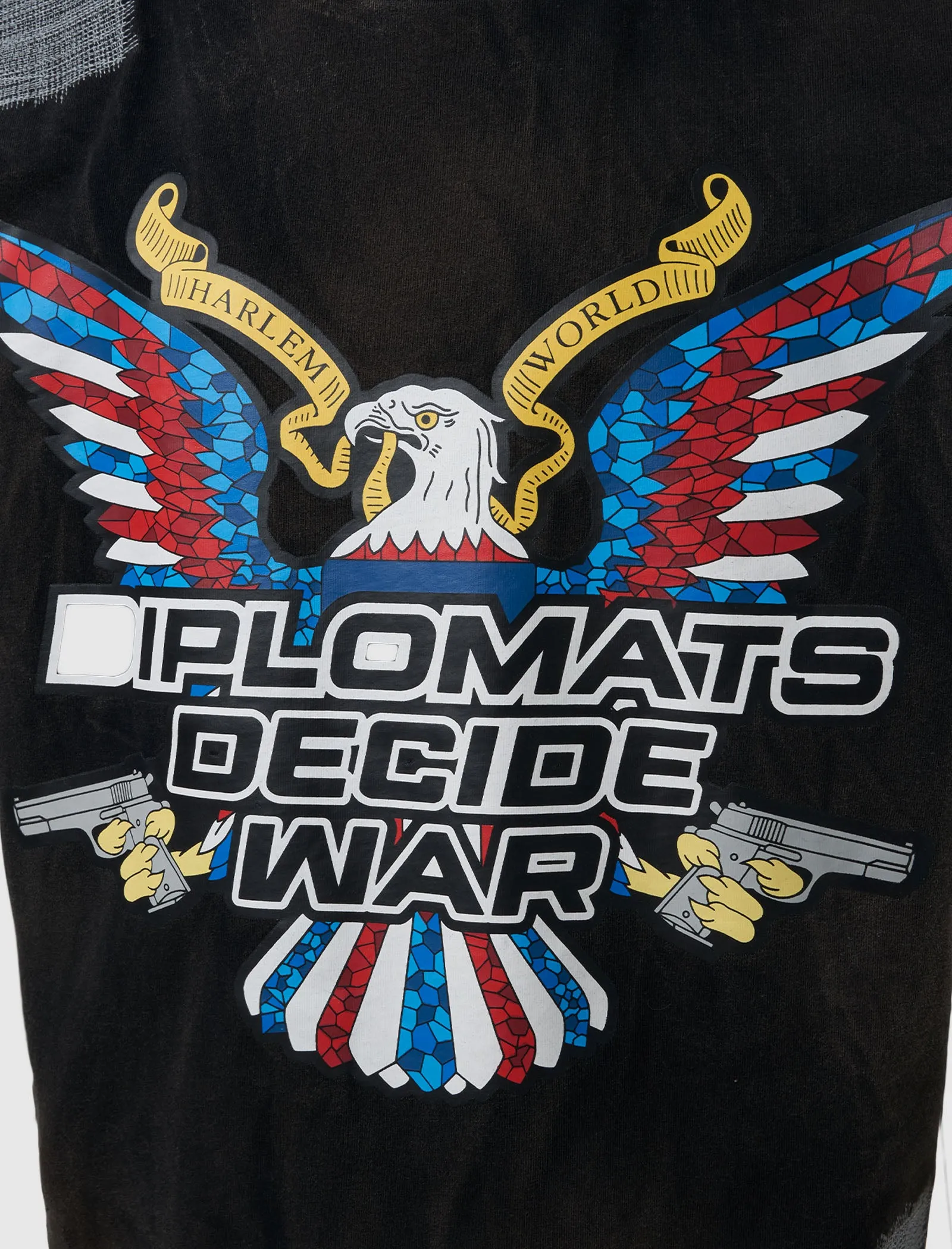 DIPLOMATEN ENTSCHEIDEN TEE