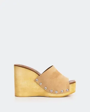 Emeline Nackt Wildleder