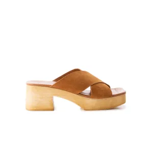Esmée Brown Wildleder