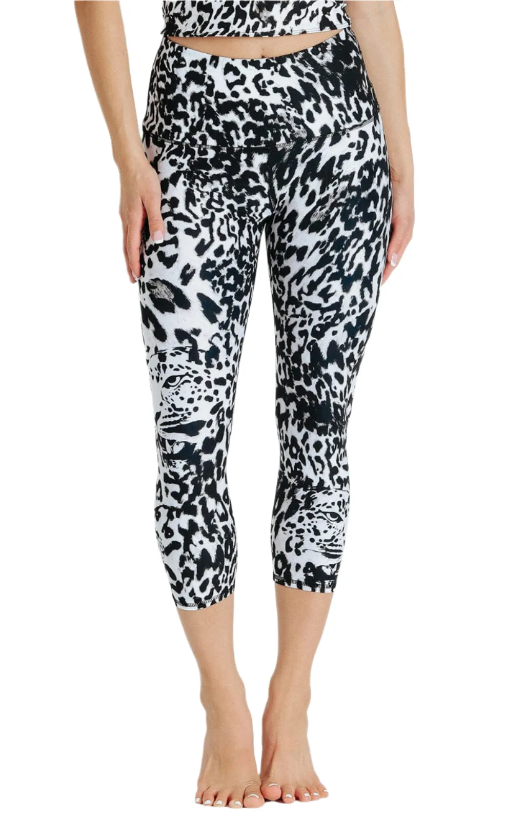 Ghost Leopard Crops von Yoga Democracy