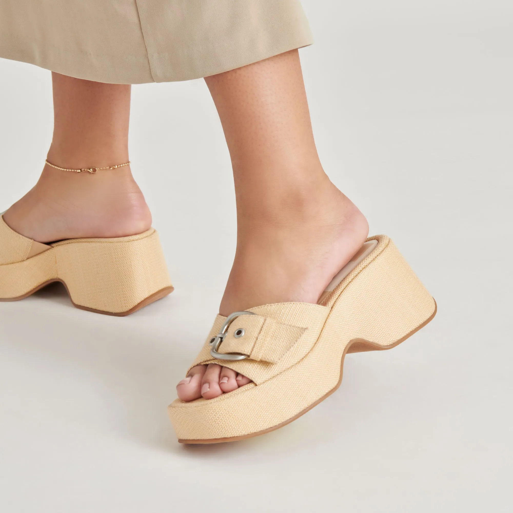 GISEL ABSÄTZE LT NATURAL GEFLOCHTENES RAFFIA