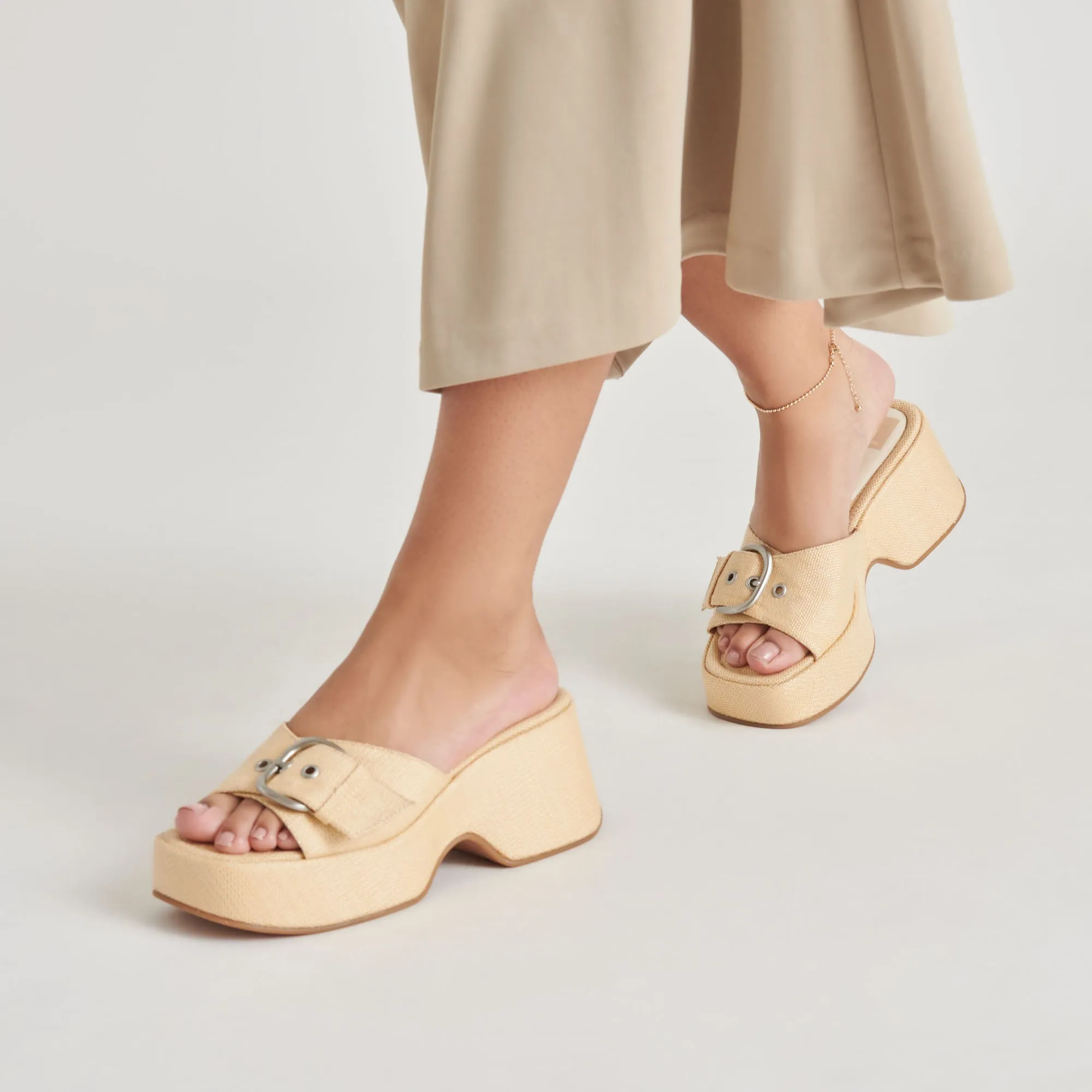 GISEL ABSÄTZE LT NATURAL GEFLOCHTENES RAFFIA