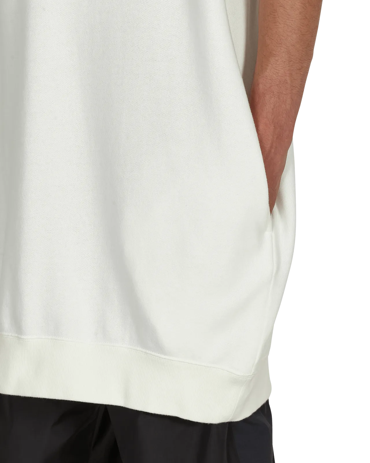 Grafisches Sweatshirt mit kurzen Ärmeln und Rundhalsausschnitt in Weiß