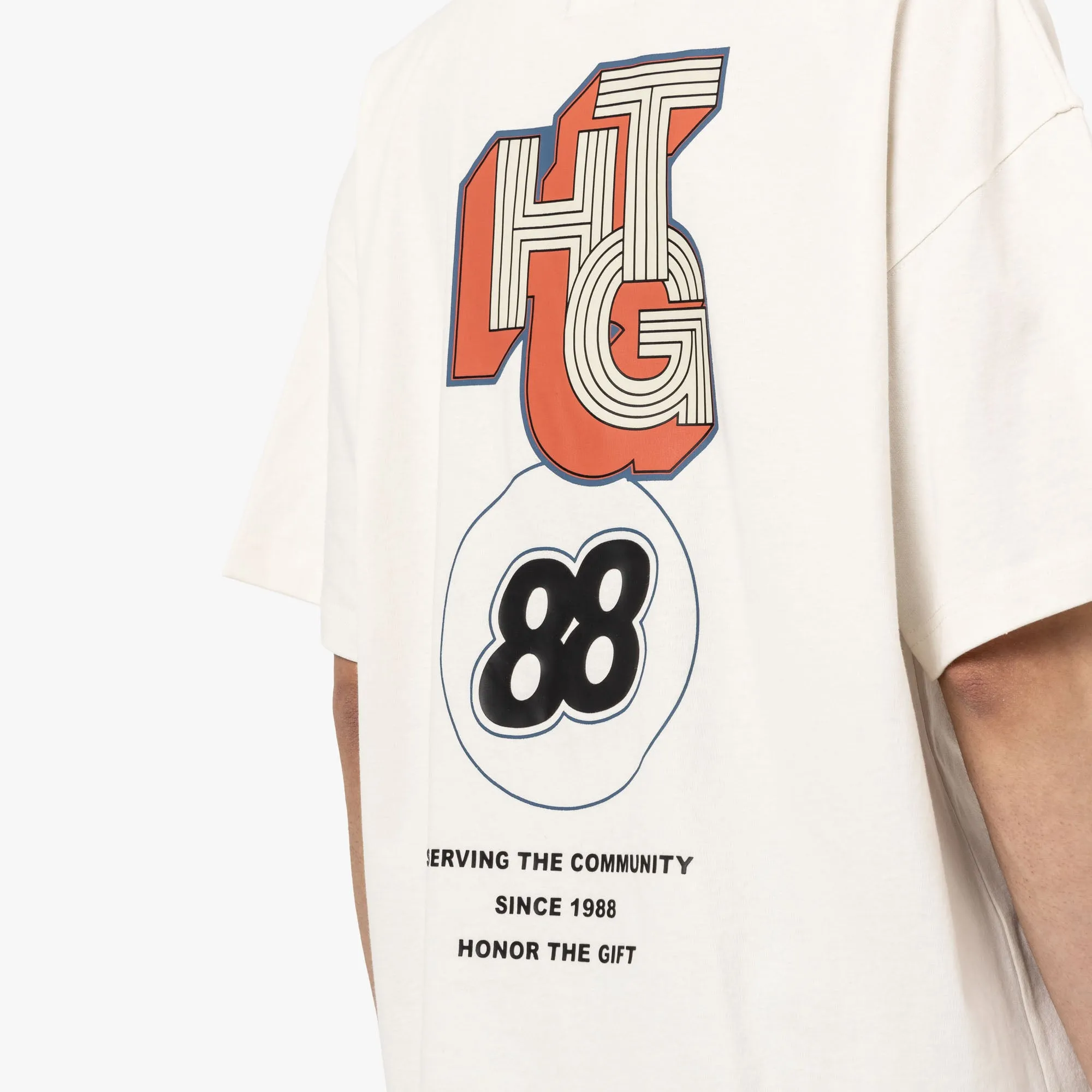 Honor The Gift Community T-Shirt / Weiß