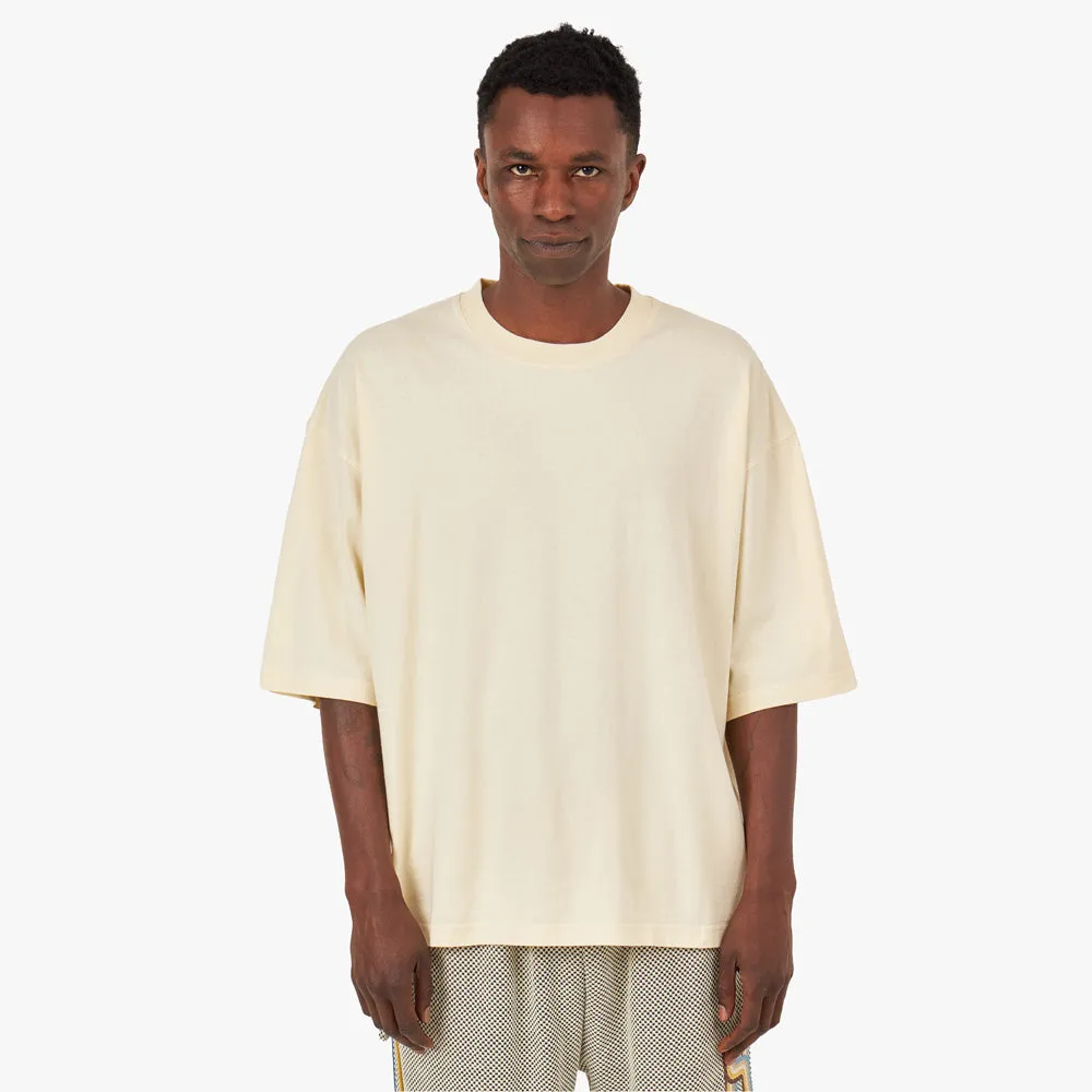 Honor the Gift Wappen-Logo Box T-Shirt / Creme