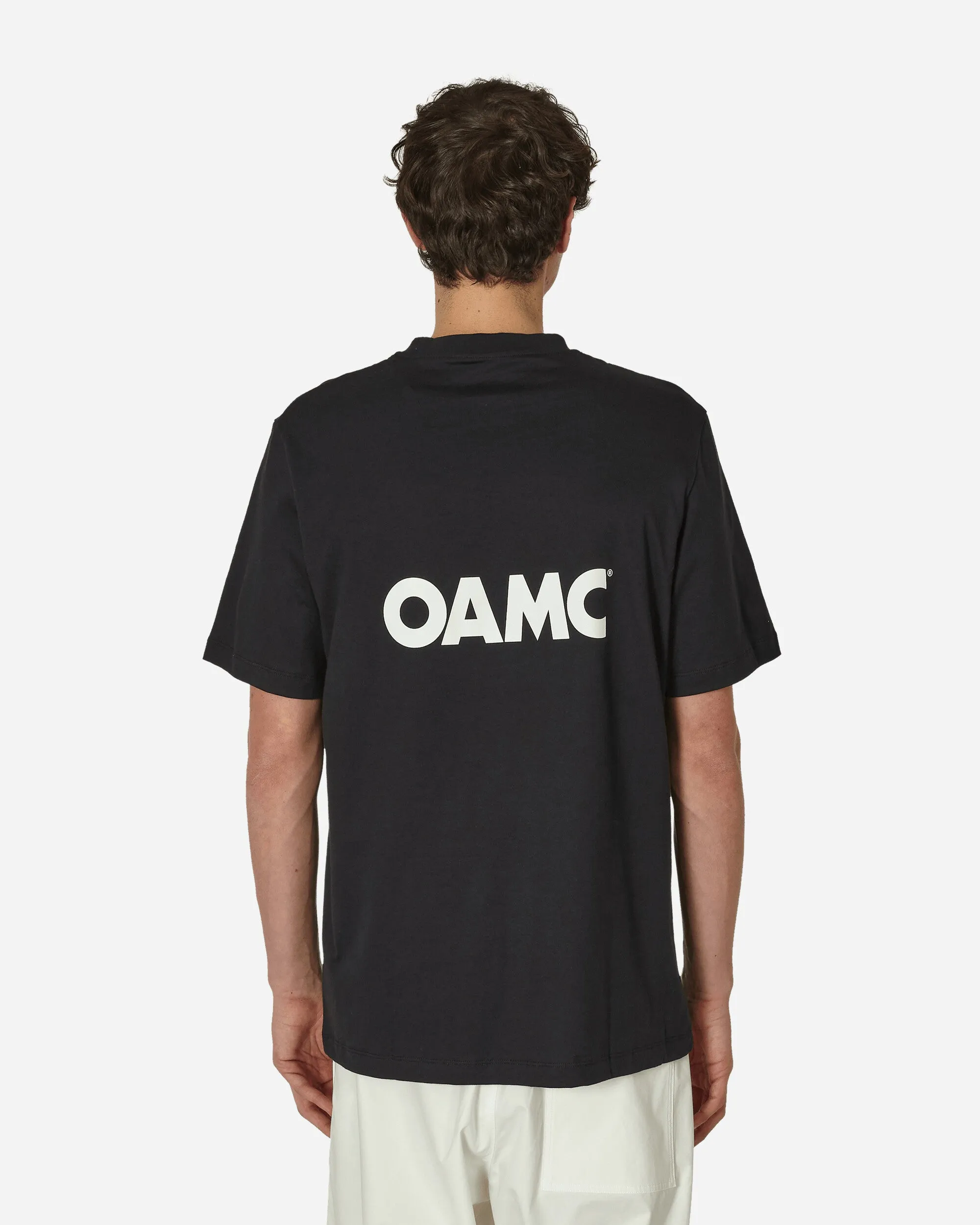 Introvert T-Shirt Schwarz
