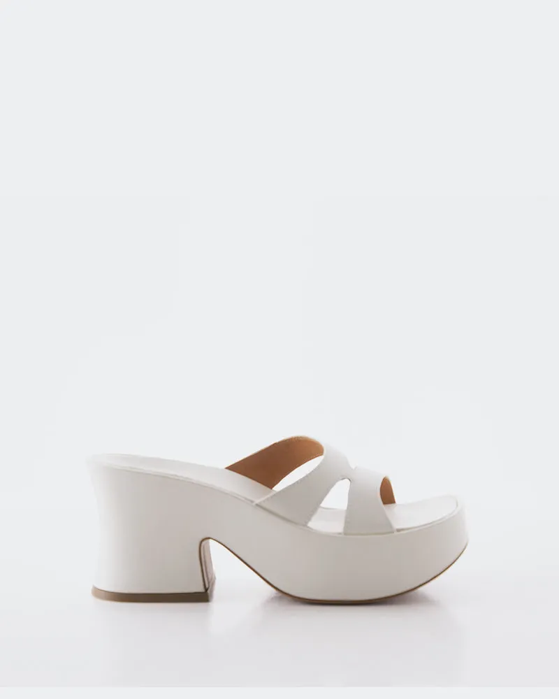 Lexus Off-White Leder