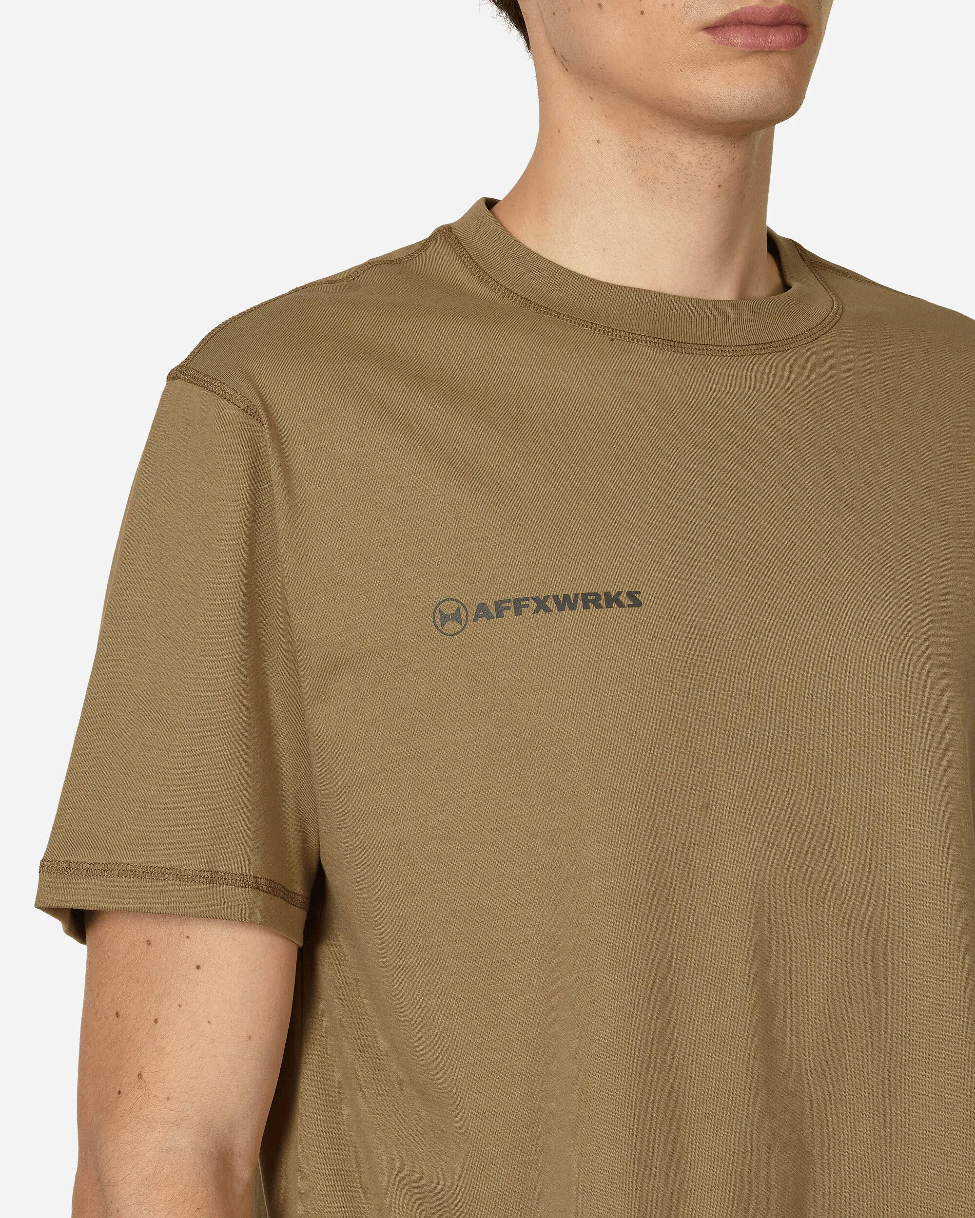 Logo T-Shirt Wüstengrün
