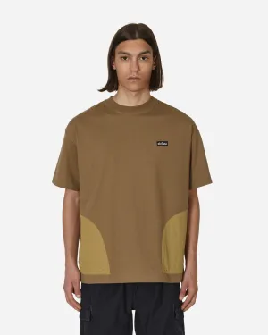 Tiefes T-Shirt mit Rundhalsausschnitt Sand