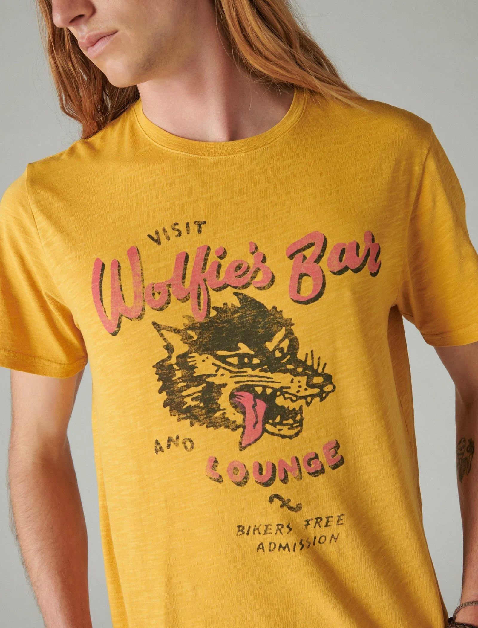 Lucky Brand Wolfies Bar T-Shirt Goldene Gewürze Lucky Brand