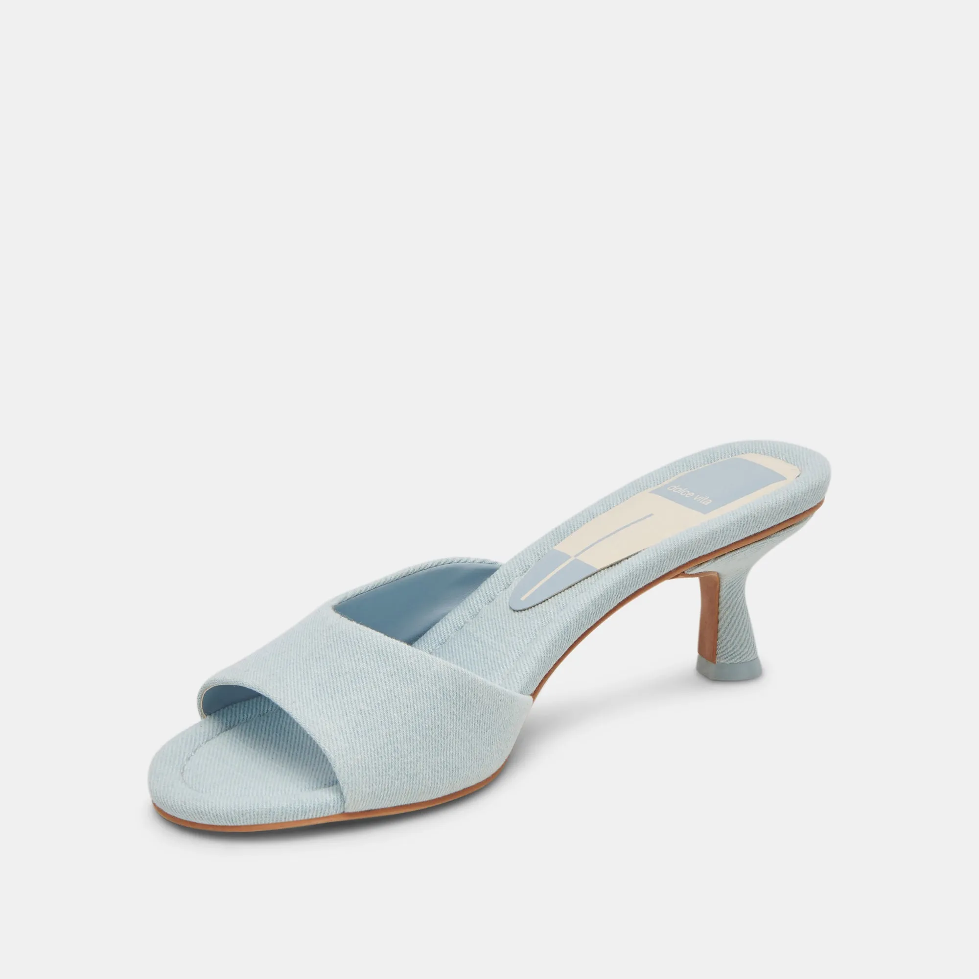 MACOY ABSÄTZE HELLBLAUE JEANS