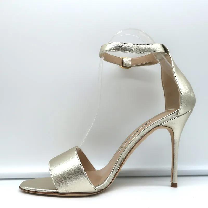 Manolo Blahnik Tres Riemchensandalen Gold Metallic Leder Größe 38.5 NEU