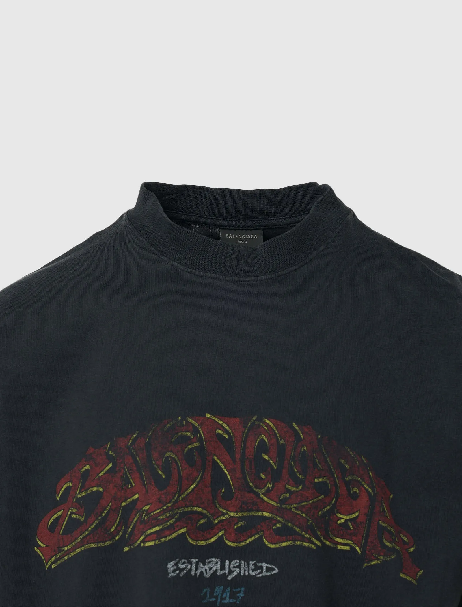 MEDIUM-FIT T-SHIRT