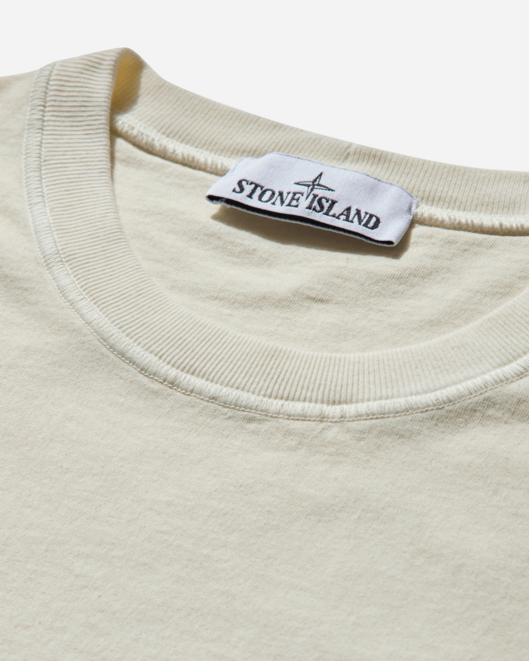 Herren Logo T-Shirt in Elfenbein mit Garment-Dyed-Optik