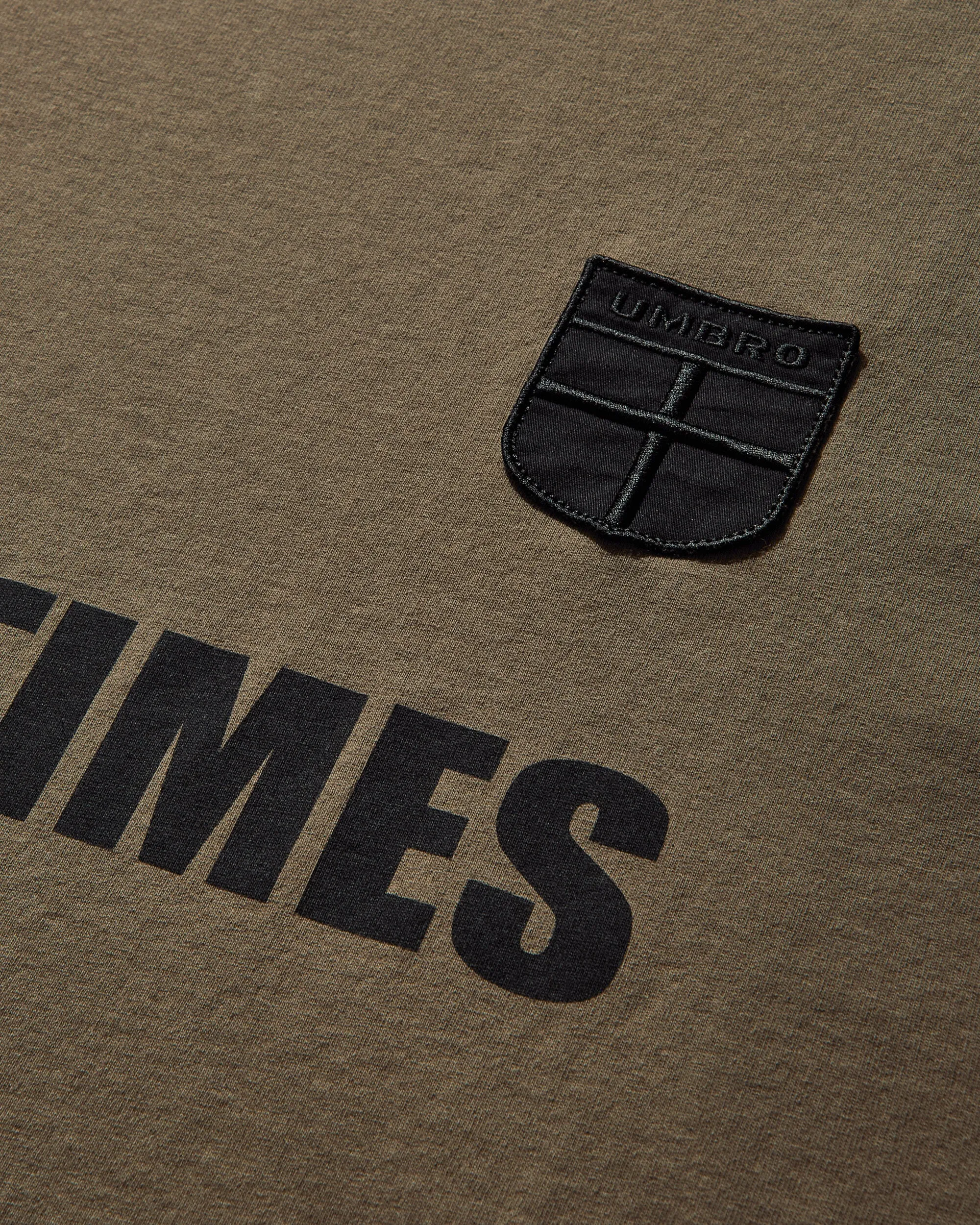 Herren Hard Times T-Shirt Armeegrün