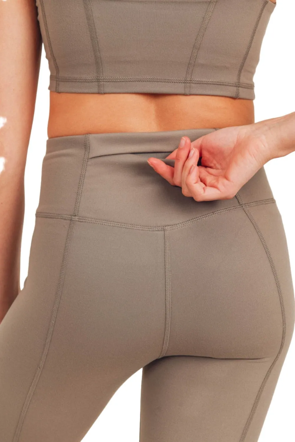 Mono B Rückentaschen-Sweetheart-Hochtaillierte Biker-Shorts APH-A047 und Plus