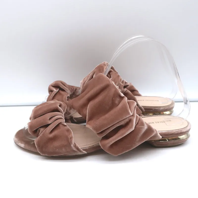 Nicholas Kirkwood Courtney Rüschen Velours Flache Riemchensandalen in Blush Größe 38