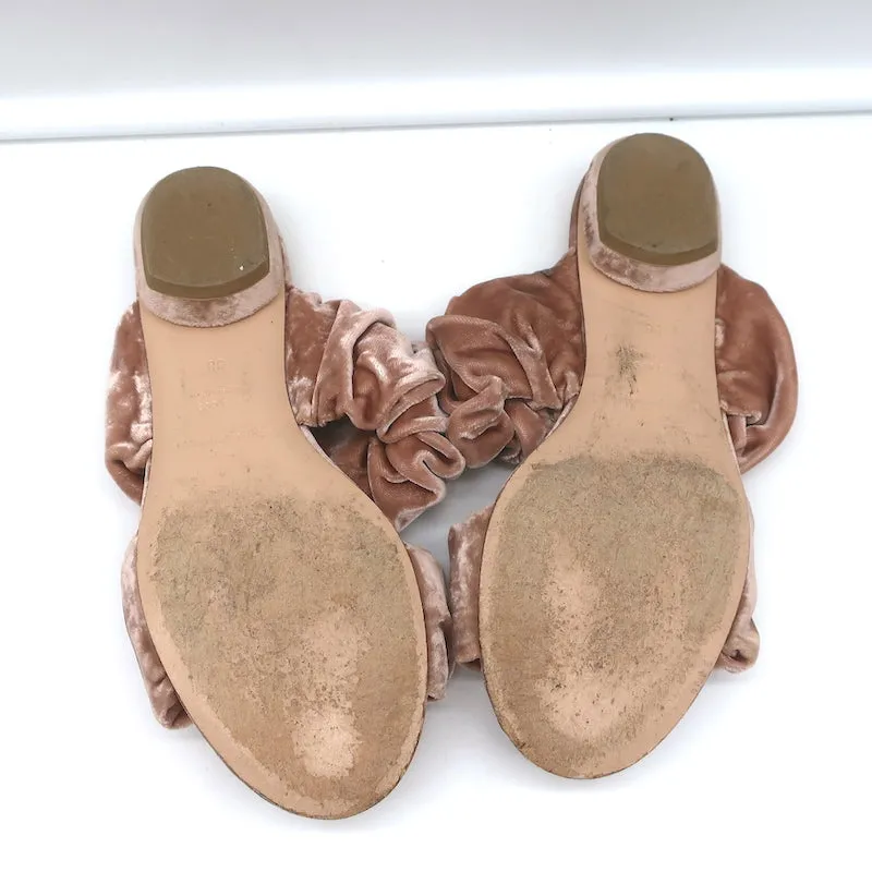 Nicholas Kirkwood Courtney Rüschen Velours Flache Riemchensandalen in Blush Größe 38