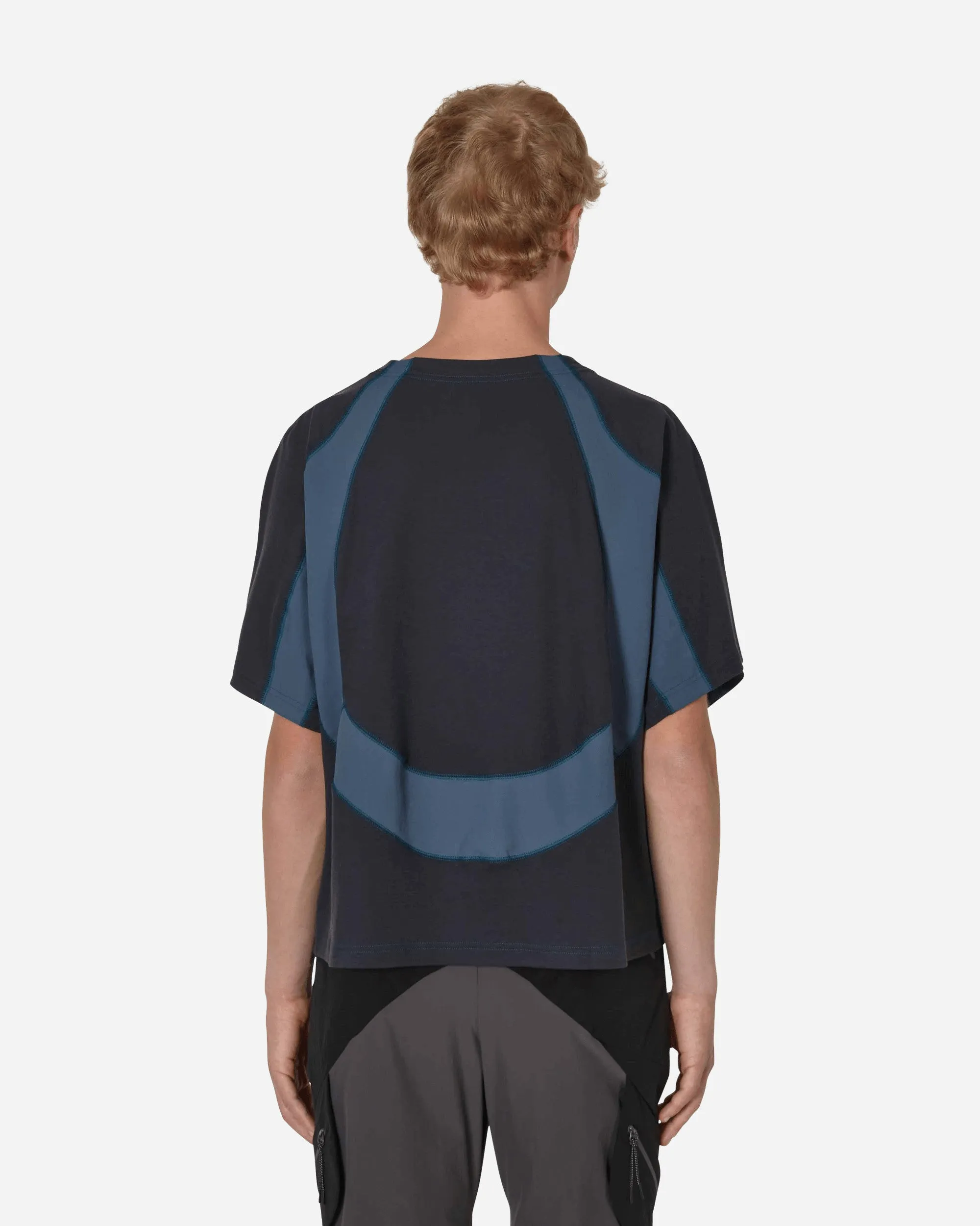 Gepaneltes T-Shirt Dunkelgrau
