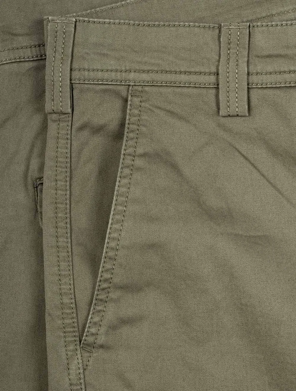 Bequeme Twill Utility Shorts in Dunkelgrün