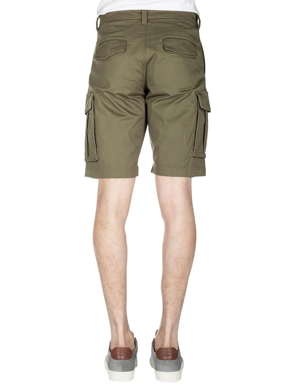 Bequeme Twill-Cargo-Shorts in Rennsportgrün