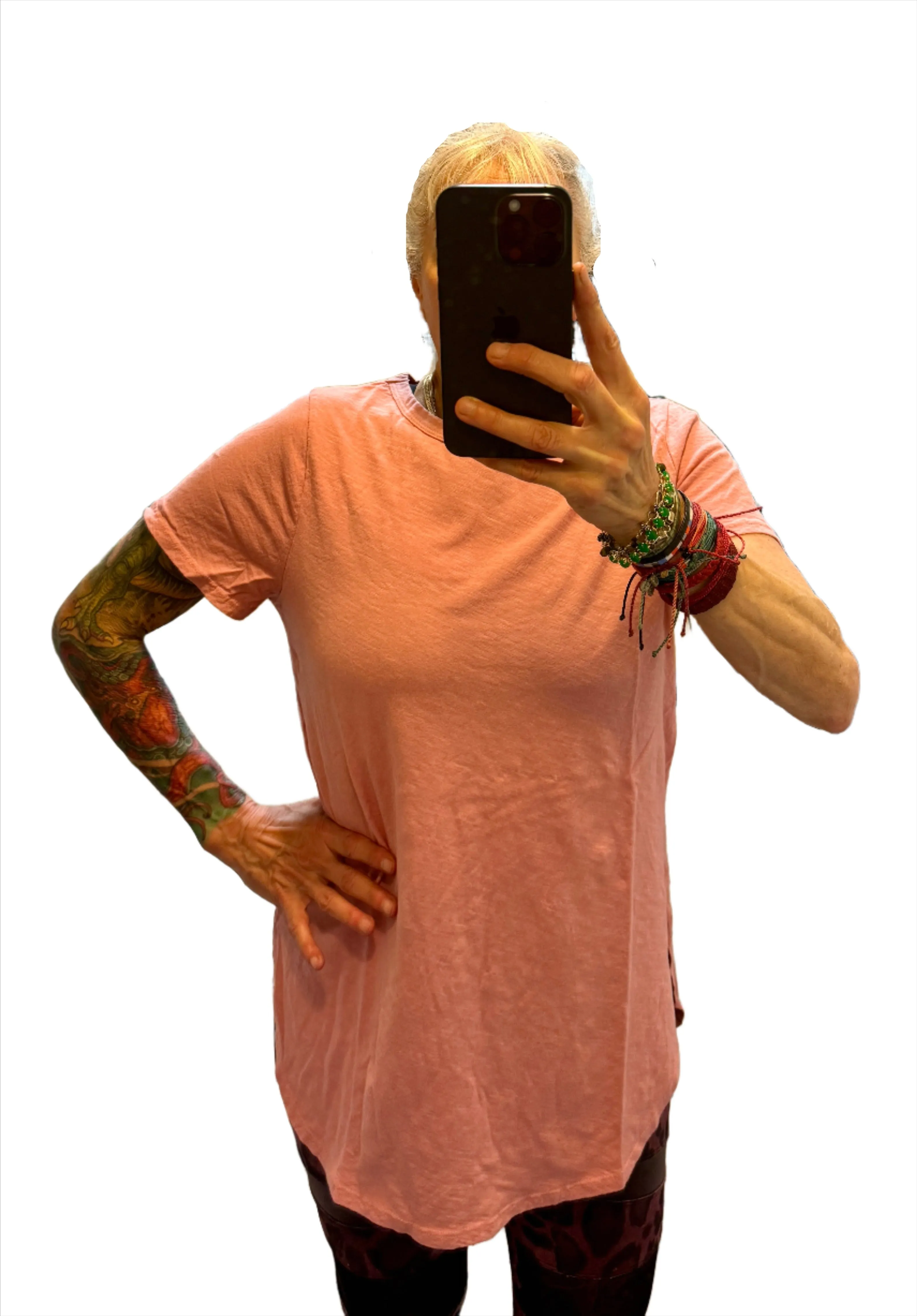 TLA Slim Shirttail Crew Neck T-Shirt in Petite und Plus