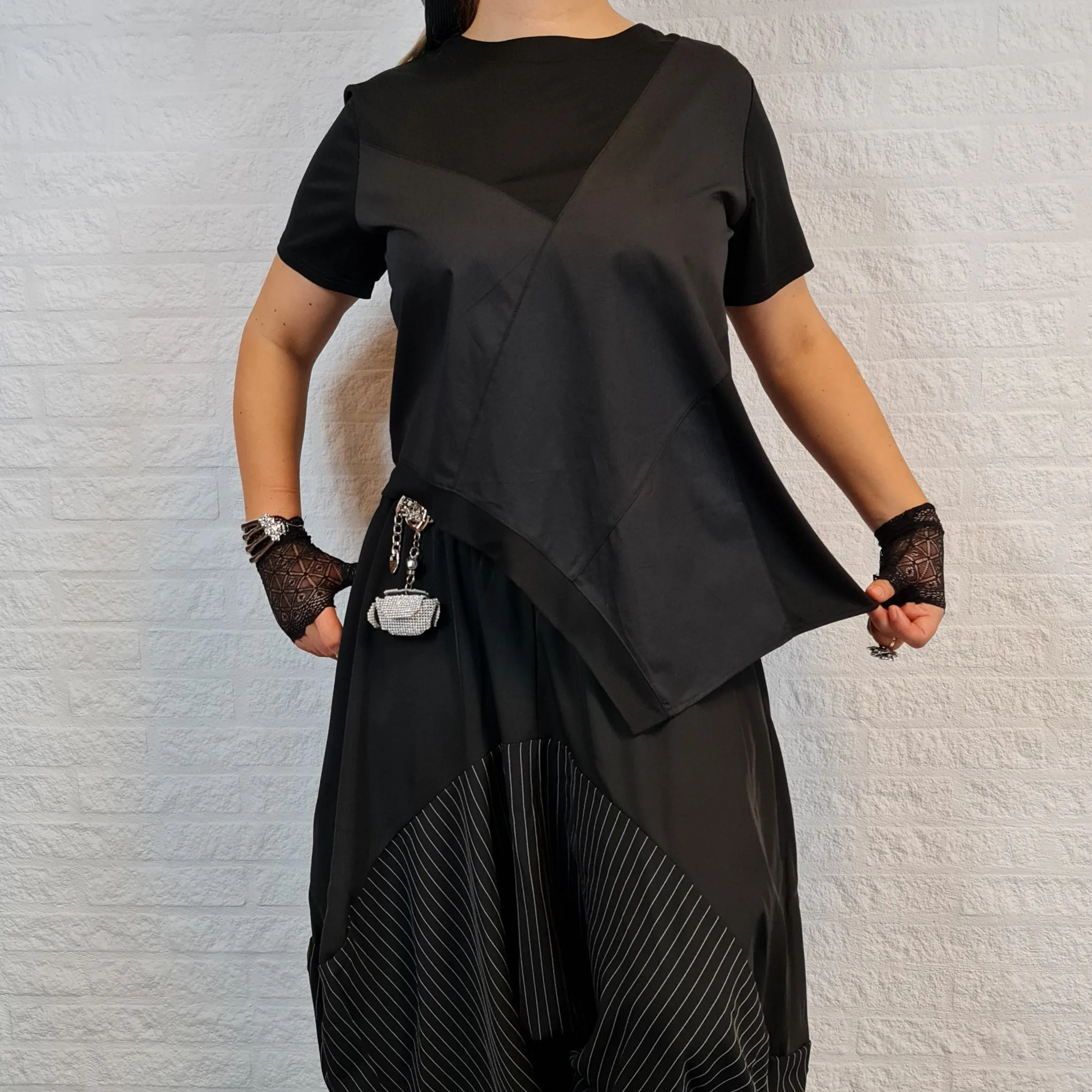 Usteja Casual Punk Style T-Shirt