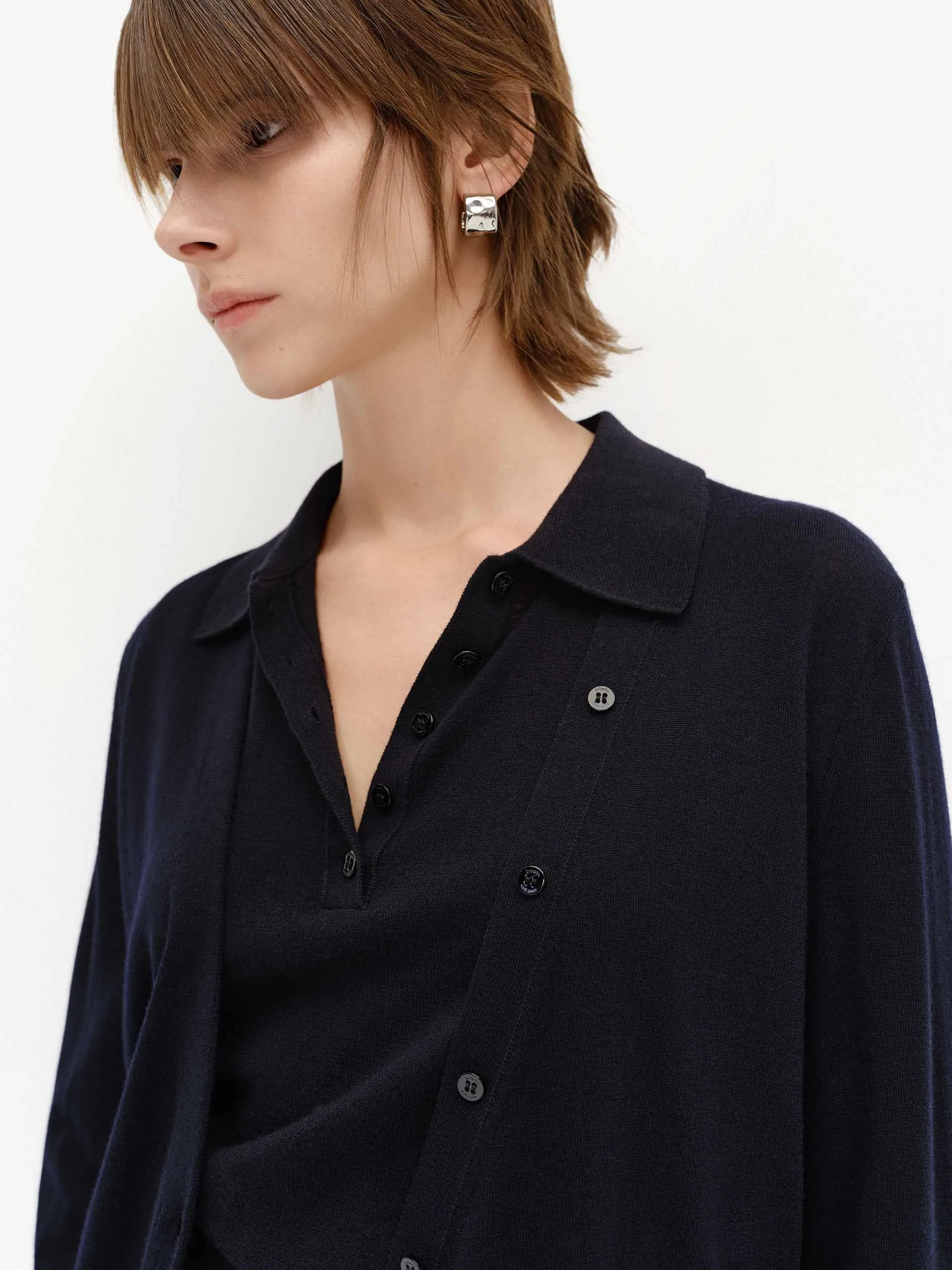 V-Ausschnitt weicher Wollcardigan