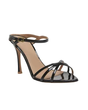 Yuna Patent Slide Sandal in Schwarz